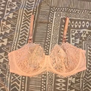 Victoria’s Secret unlined push up bra